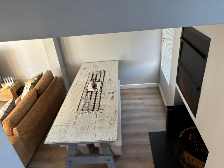 2 Bedroom Property for Sale in Uitzicht Western Cape